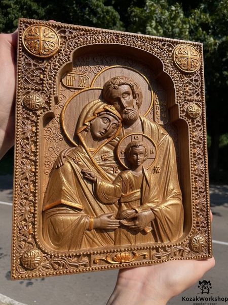 ПРАВОСЛАВНА ІКОНА СВЯТЕ СІМЕЙСТВО - 56 х 66 см, Горіх 173 фото