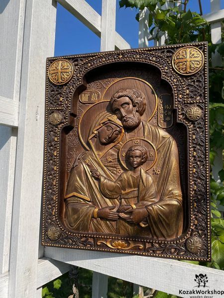 ПРАВОСЛАВНА ІКОНА СВЯТЕ СІМЕЙСТВО - 56 х 66 см, Горіх 173 фото
