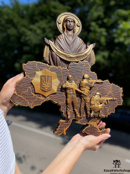 ПОКРОВА ПРЕСВЯТОЇ БОГОРОДИЦІ НАД УКРАЇНСЬКИМИ ВОЇНАМИ - 33 х 43 см, Горіх П15028 фото