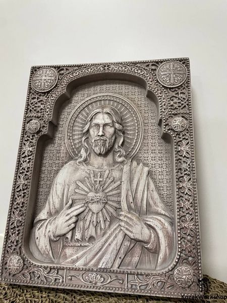 ДЕРЕВ'ЯНА ІКОНА СЕРЦЯ ІСУСА - 18 х 23 см 71 фото